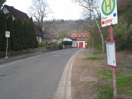 Busse fahren alte Strecke